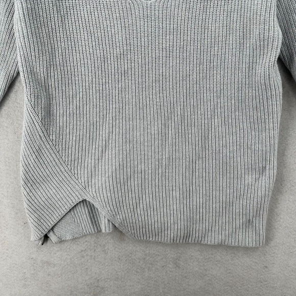 CAbi Sweater Womens MEDIUM V‎ Neck Pullover Cloud Gray Side Zip - Picture 3 of 12